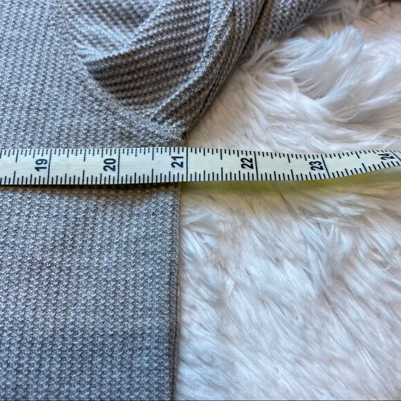 Vurt Gray Waffle Knit Thermal Crew Neck Shirt Size XL - Picture 7 of 9